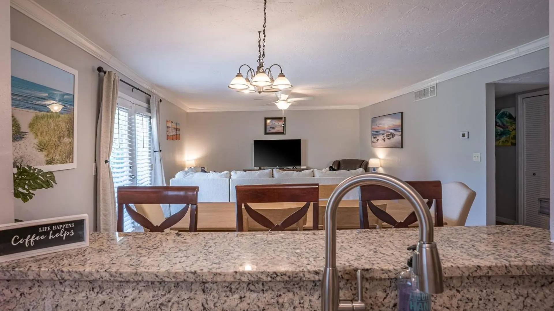 Lovely 3 Bedroom First Floor On Golf Course