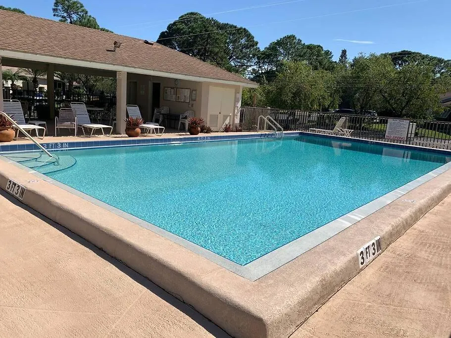Dollar 755 Villa *