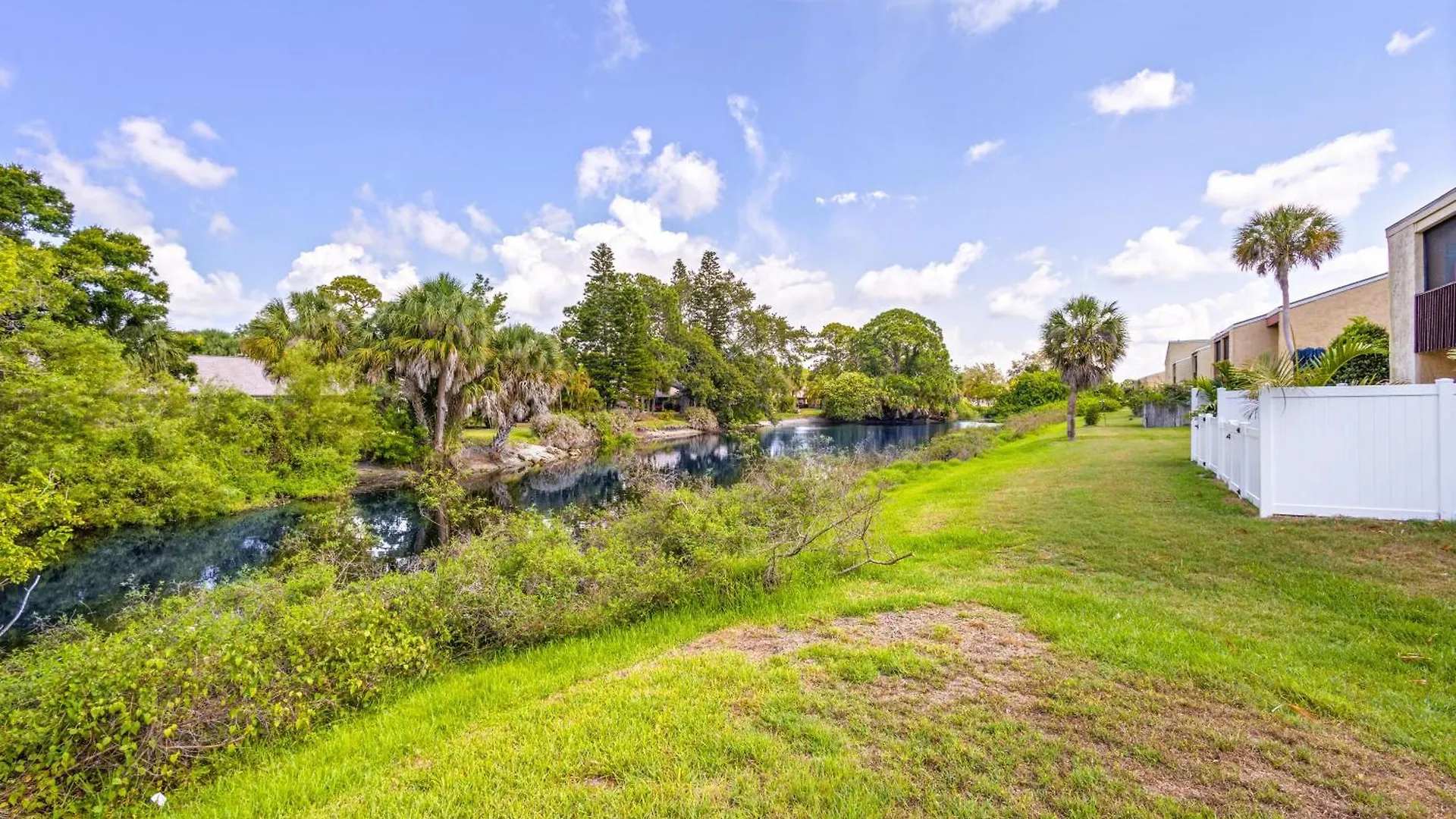 Shiny Oasis With View Sarasota