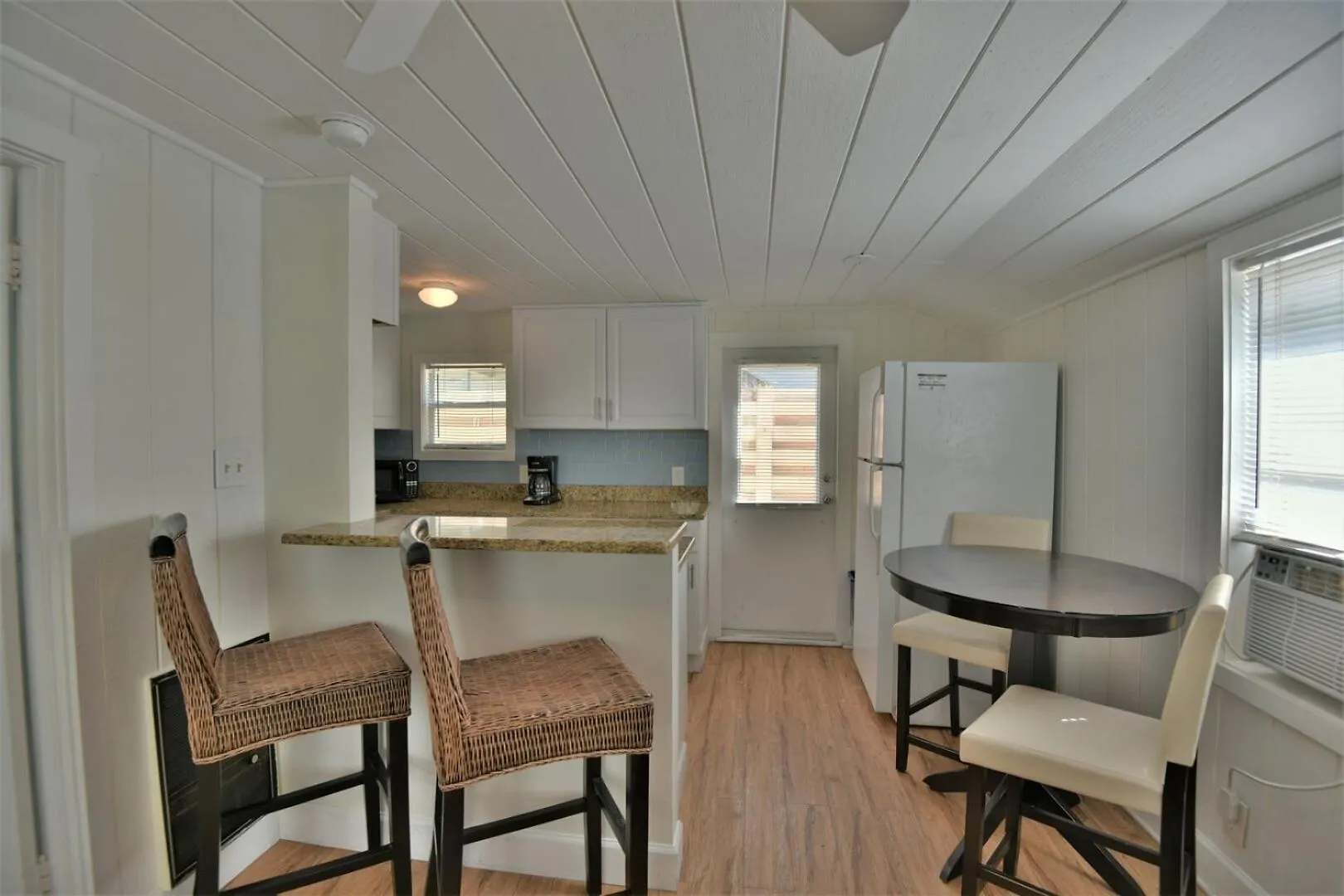 Charming Beach Steps To Siesta Beach And Village Shops And Restaurants Holiday home