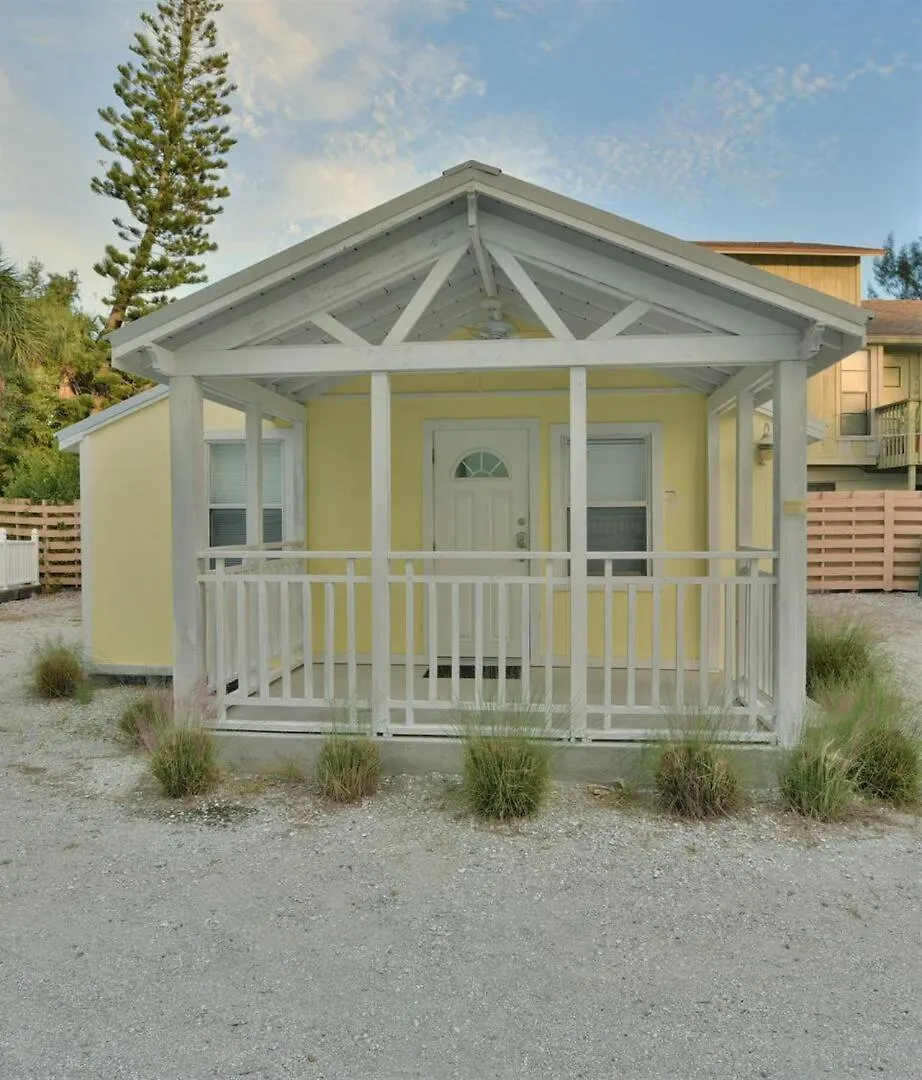 Holiday home Charming Beach Steps To Siesta Beach And Village Shops And Restaurants Sarasota