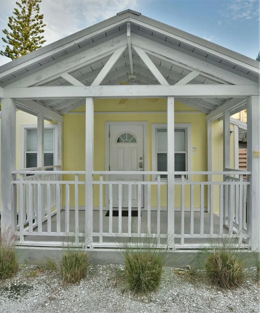 Charming Beach Steps To Siesta Beach And Village Shops And Restaurants *