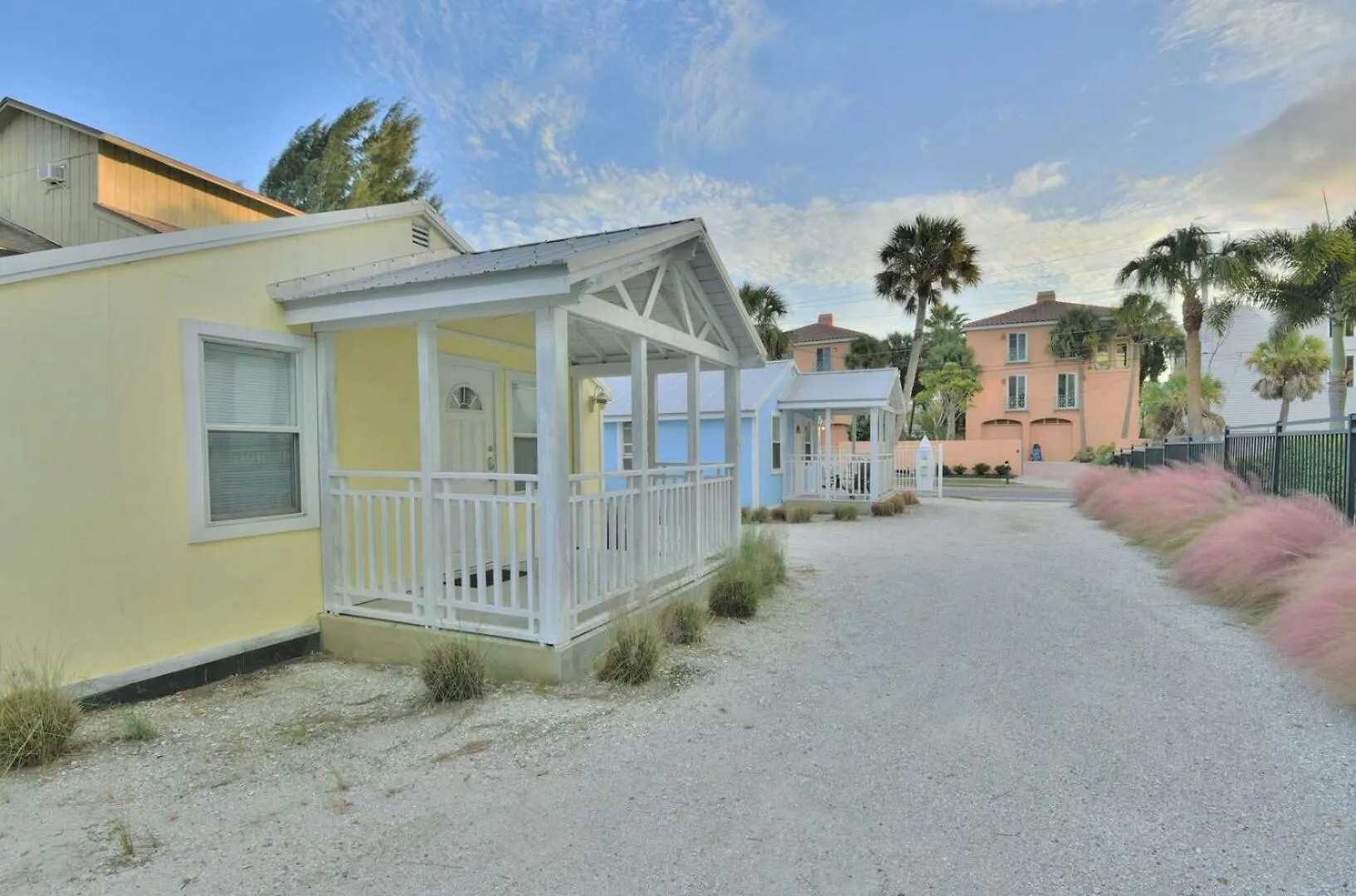 Holiday home Charming Beach Steps To Siesta Beach And Village Shops And Restaurants *