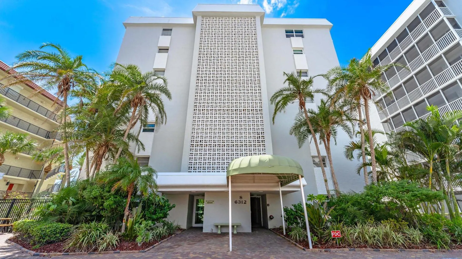 Apartment Crescent Arms Sarasota