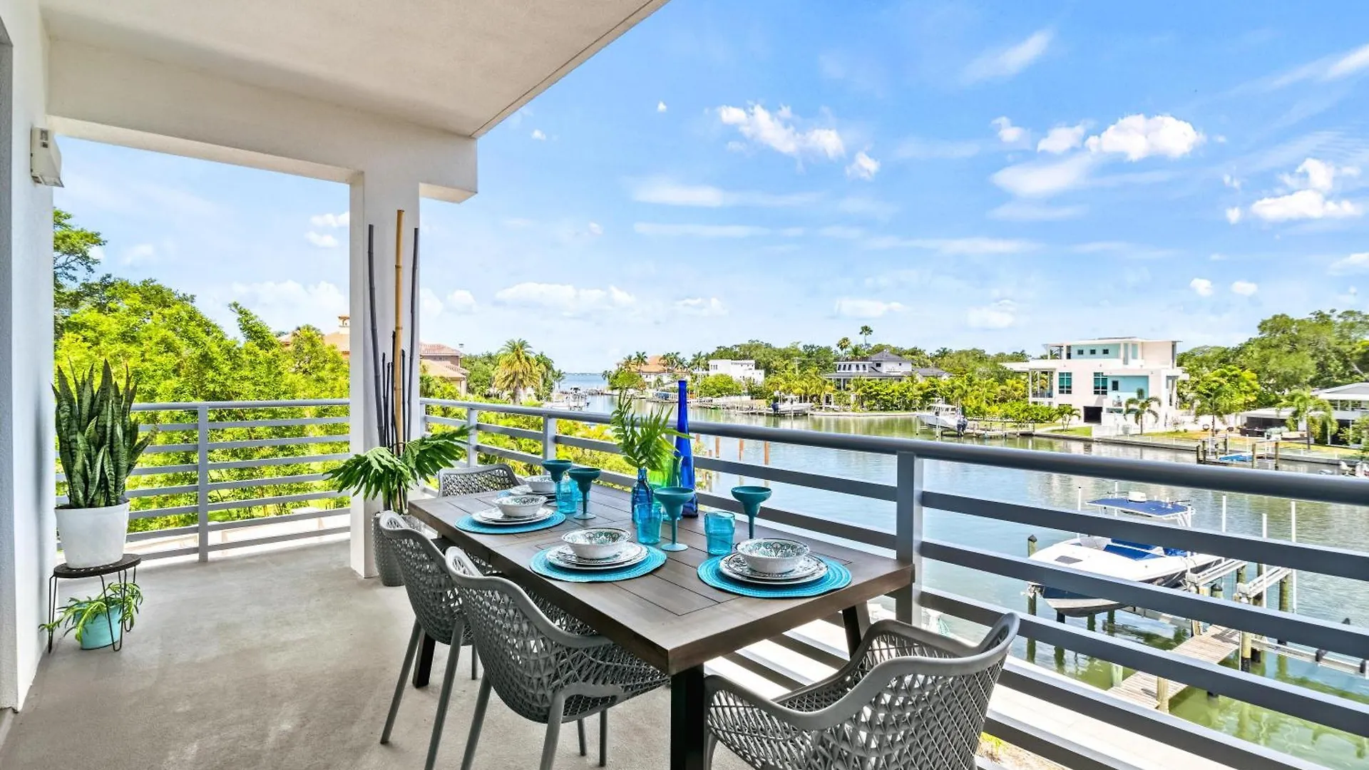 Holiday home The - 301a Sarasota