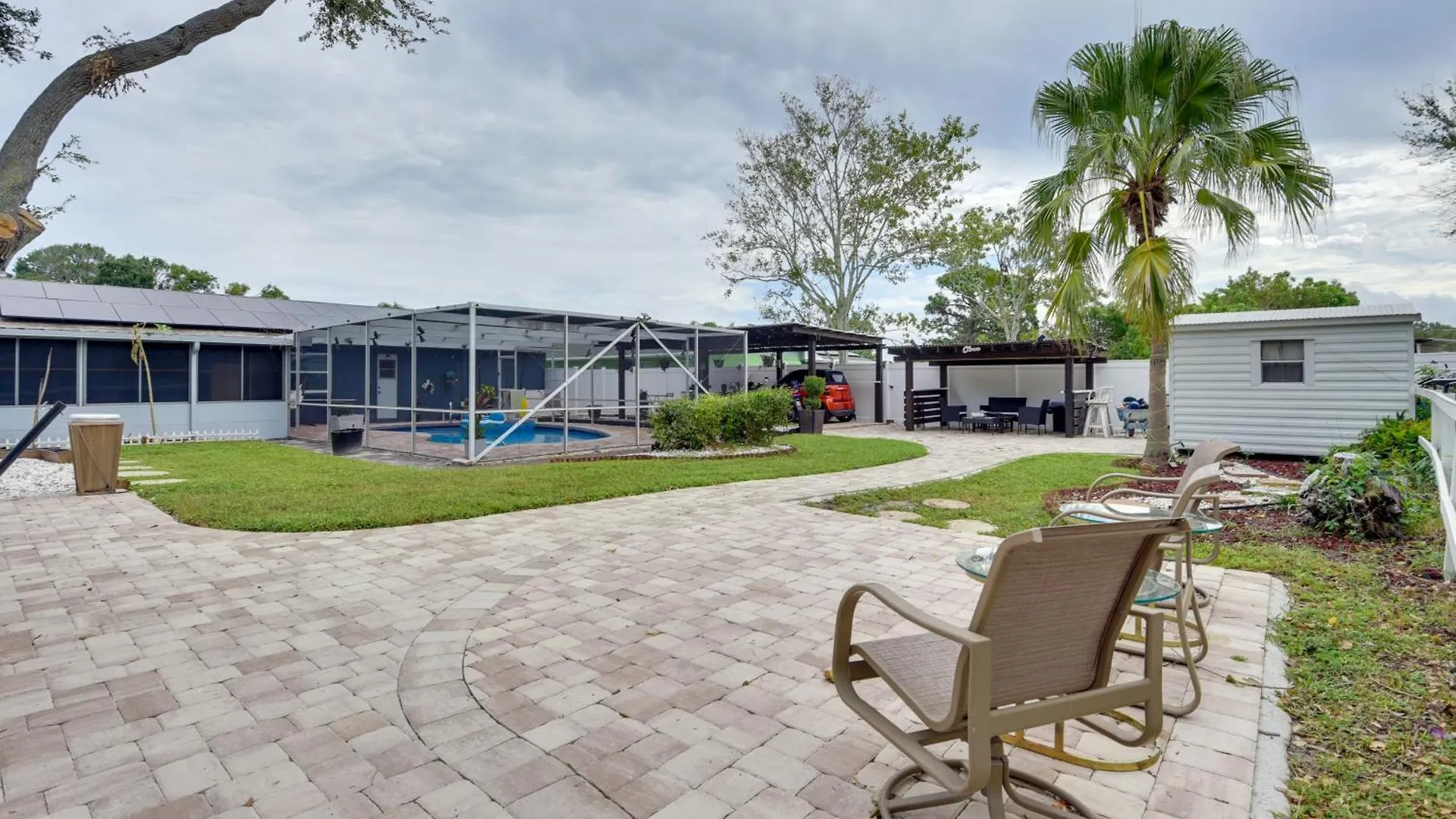 Convenient With Lush Backyard! Apartment Sarasota