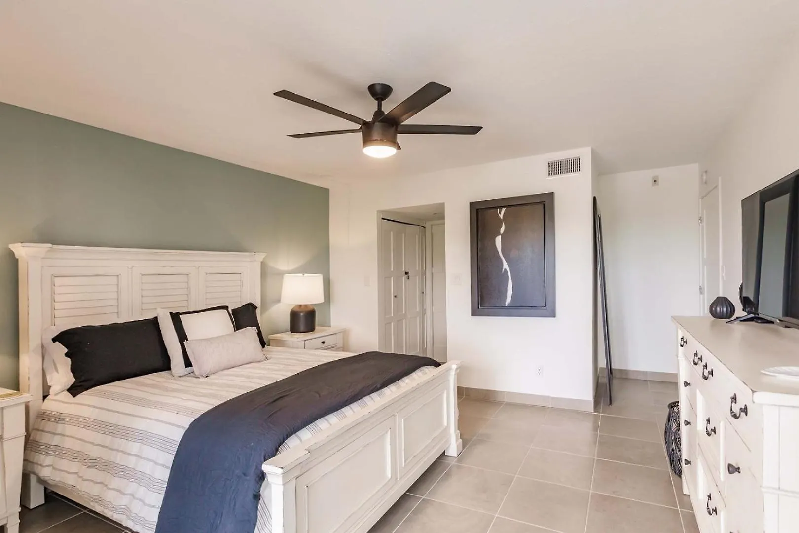 Holiday home 1125-407 Step Into Coastal Paradise *