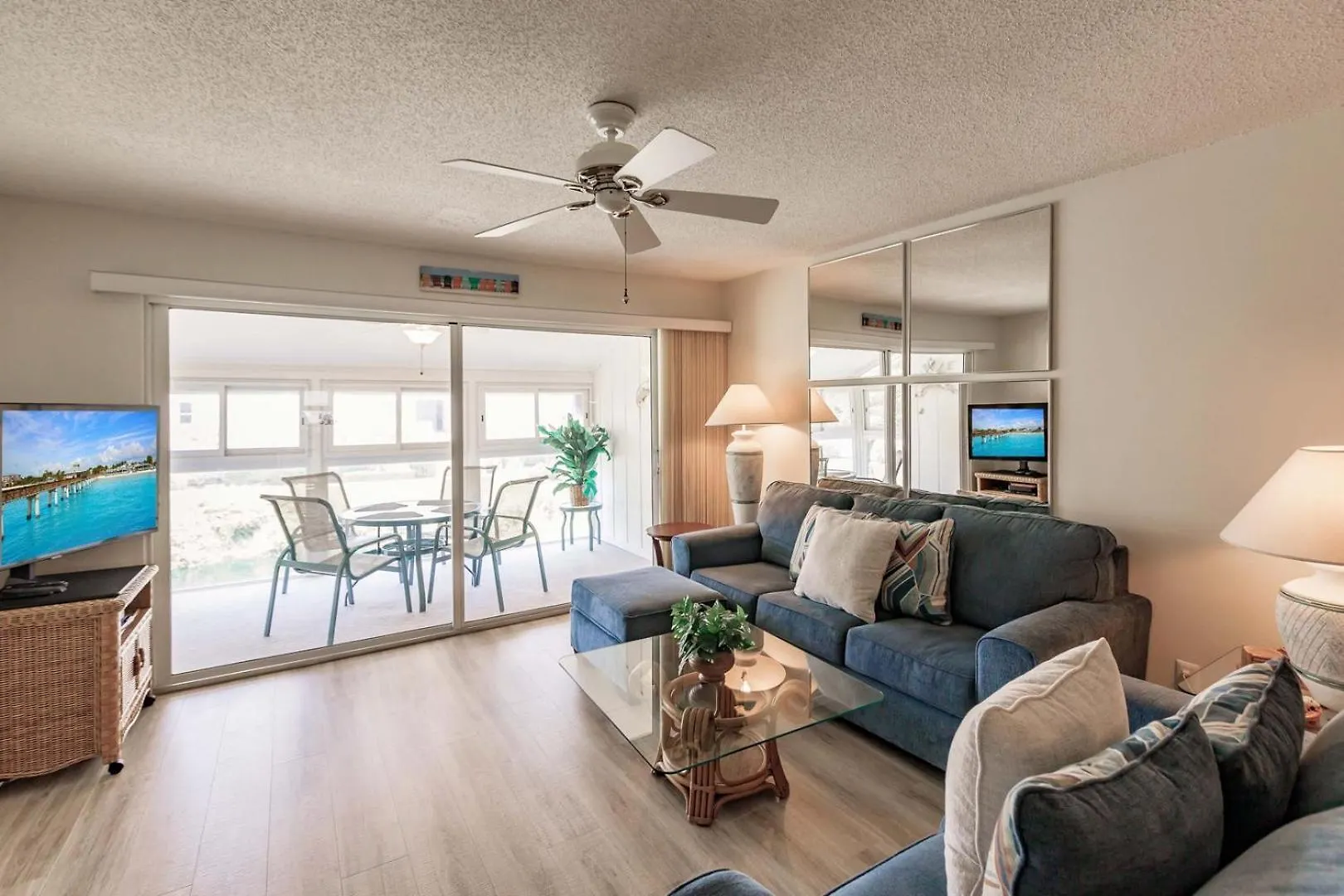 1042 Pl Escape To Paradise Second Floor * Sarasota