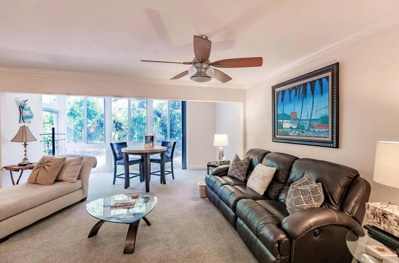 1205 Pd Experience Coastal Charm In Townhome