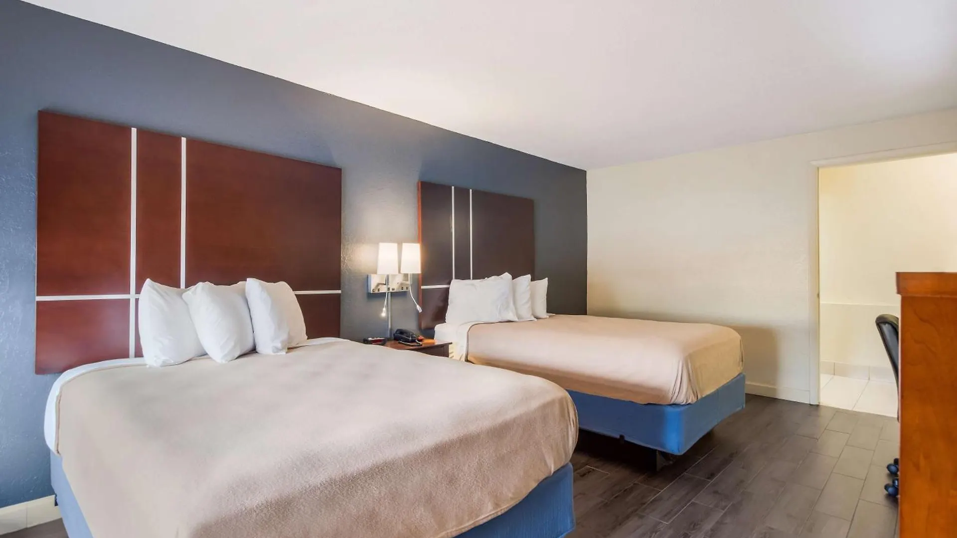 Surestay By Western Lido