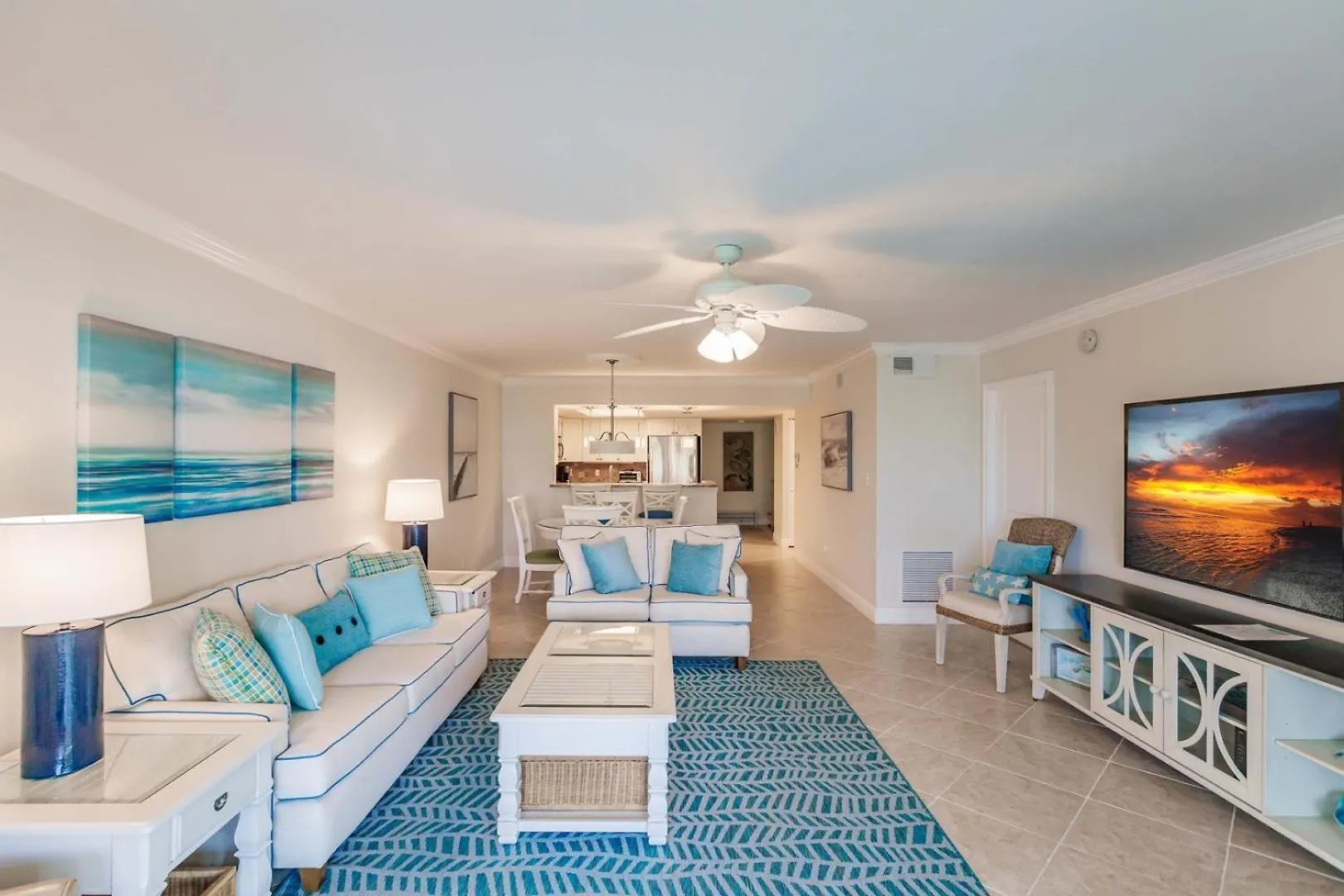 1125-201 Immerse Yourself In Luxury *