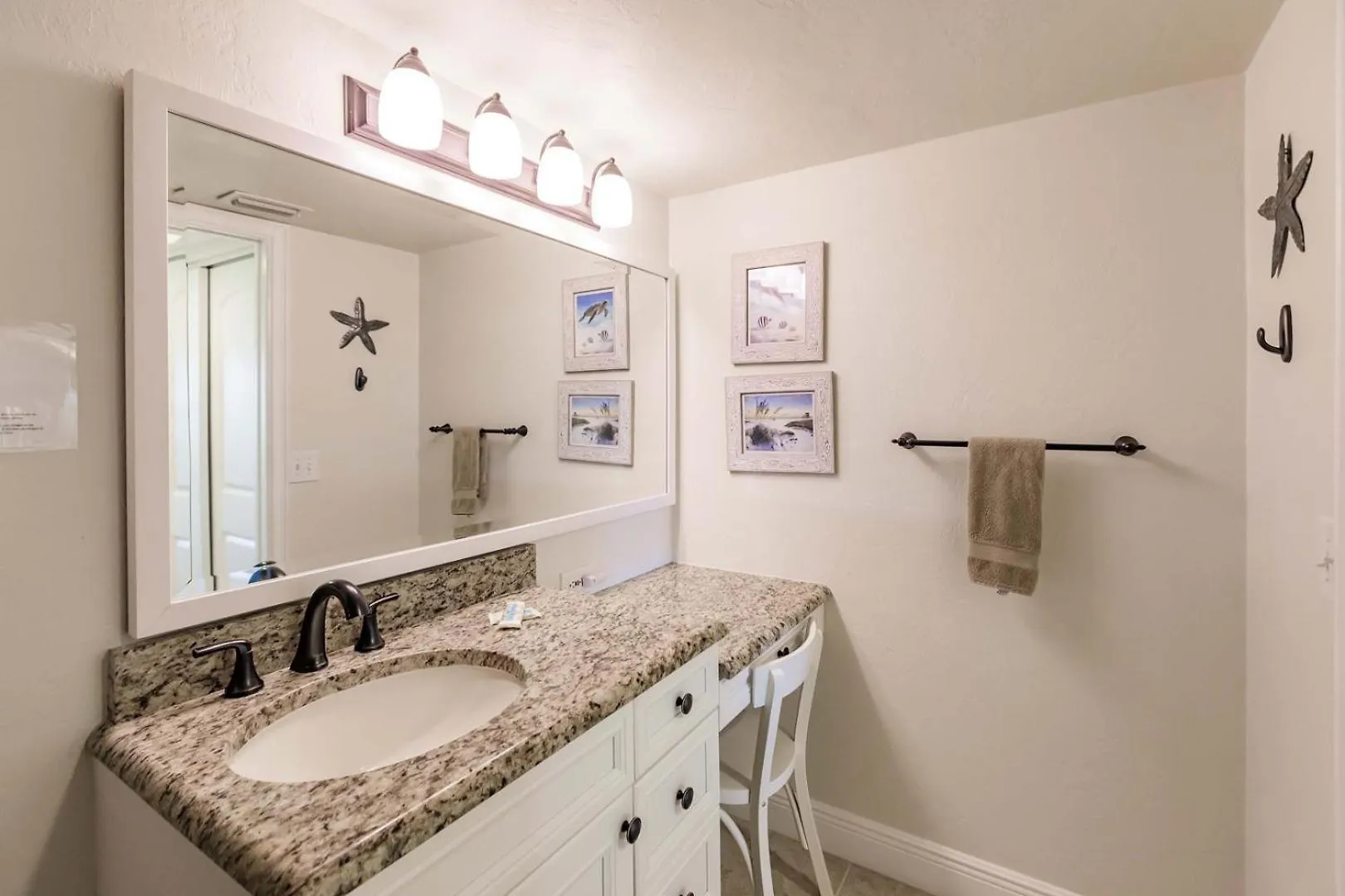 1125-201 Immerse Yourself In Luxury