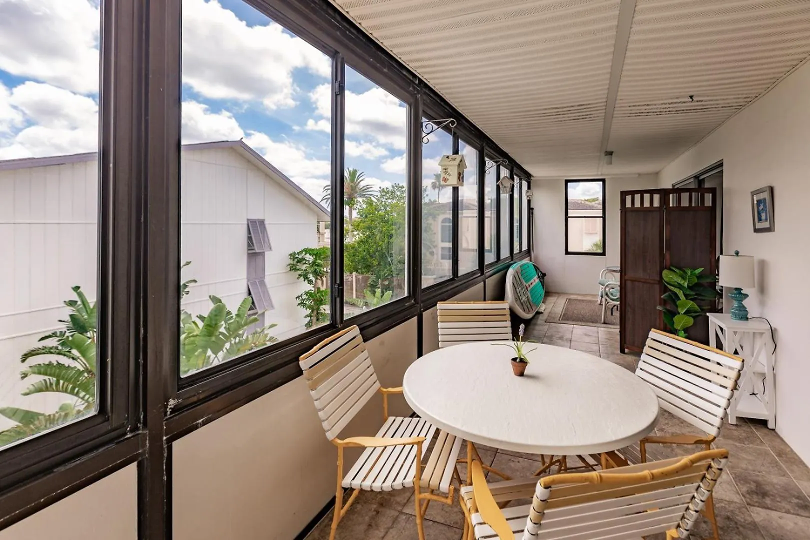 1055-207 Relax With A Picturesque Pond View Holiday home *