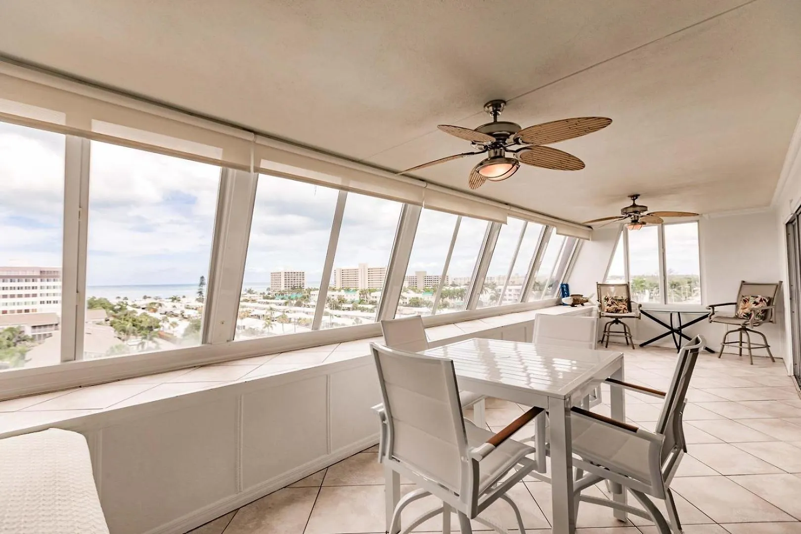 1200-607 Enjoy Relaxing Bayfront Bliss * Sarasota