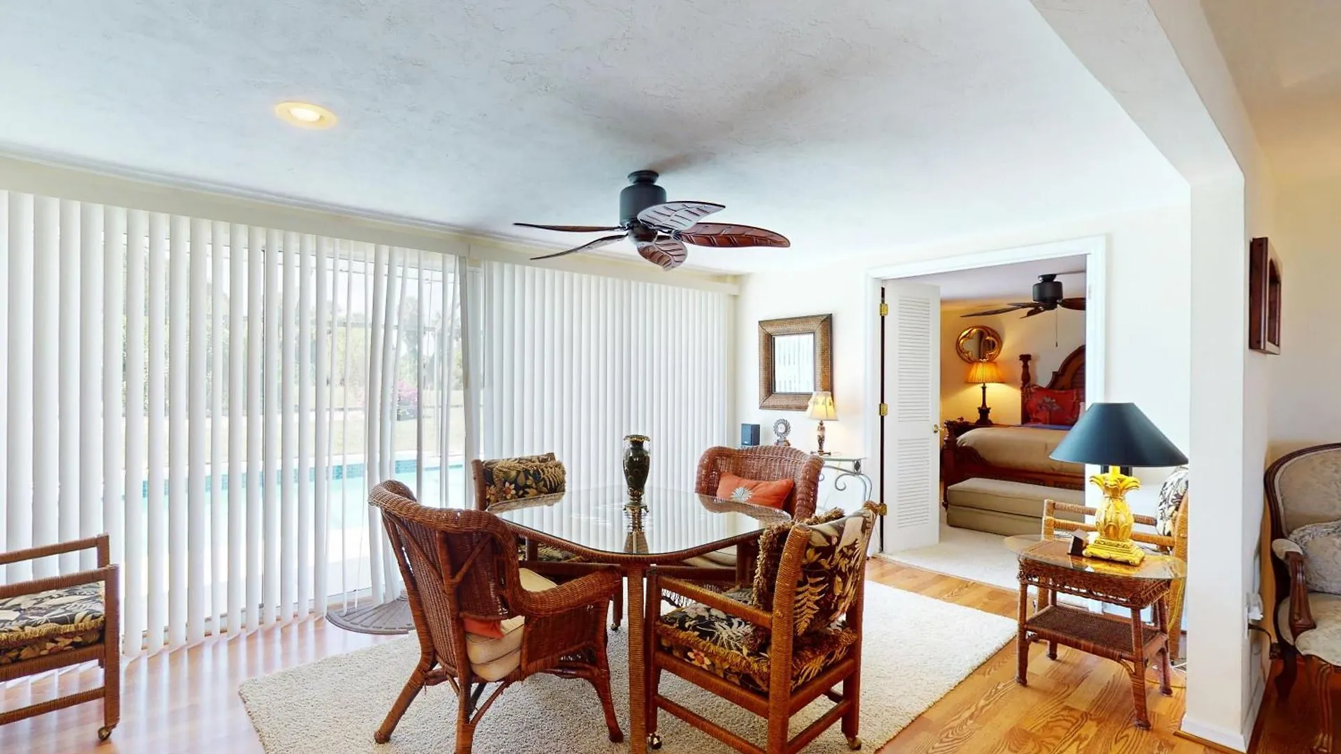 Gulf Gate Getaway Holiday home