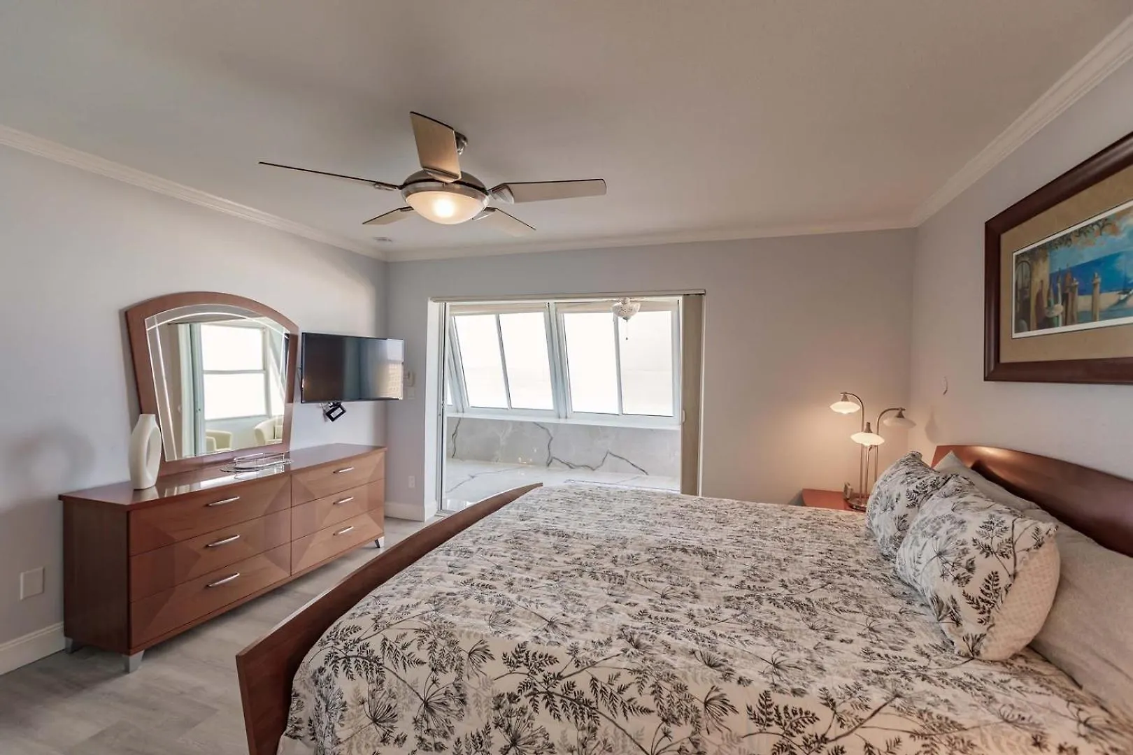 1055-803 Stunning View Oasis Sarasota