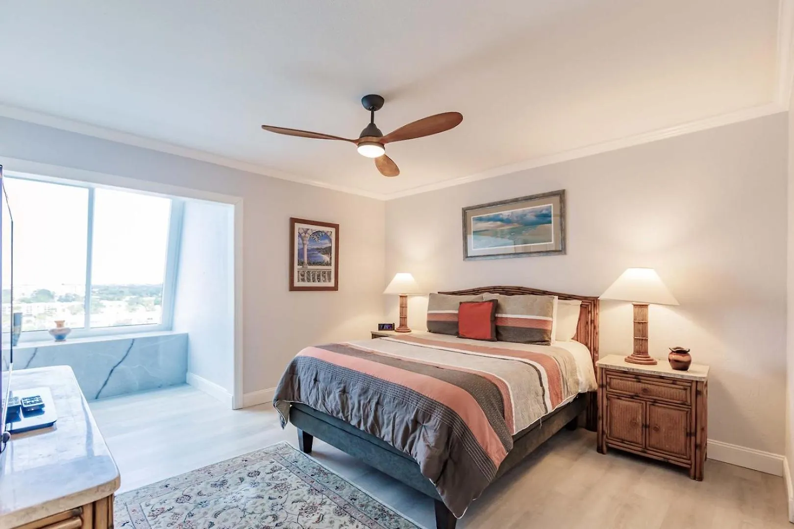 1055-803 Stunning View Oasis *
