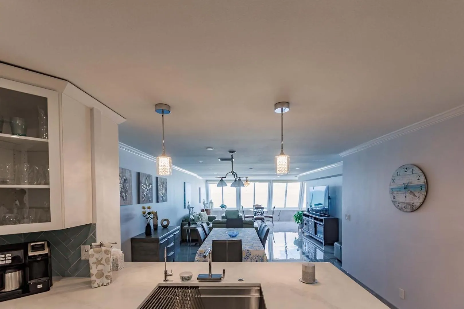 1055-803 Stunning View Oasis *