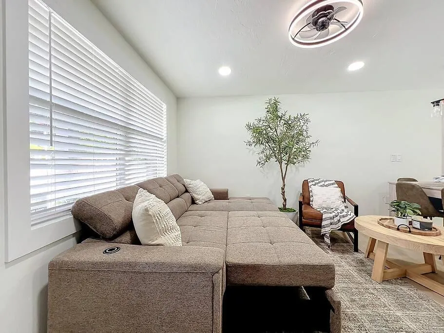 Poolside Paradise Near Siesta Key * Sarasota