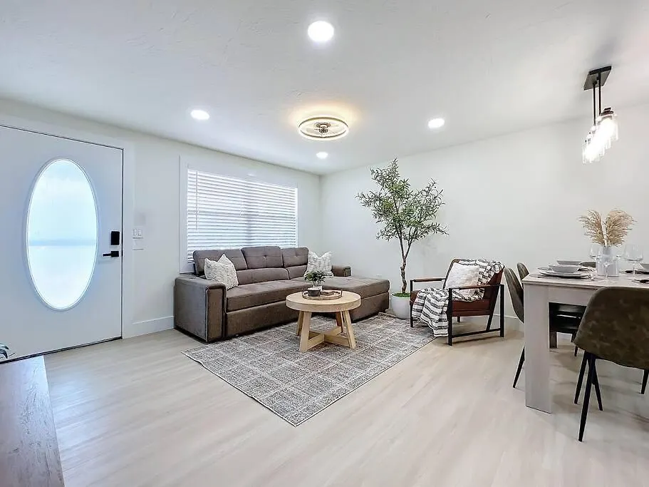 Poolside Paradise Near Siesta Key * Sarasota