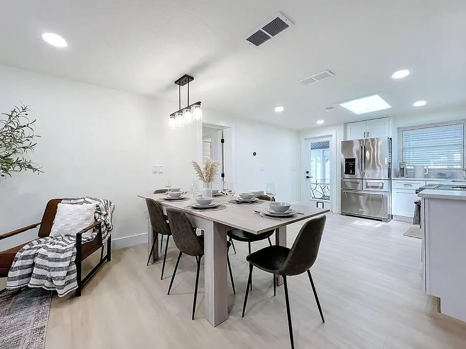 Poolside Paradise Near Siesta Key * Sarasota