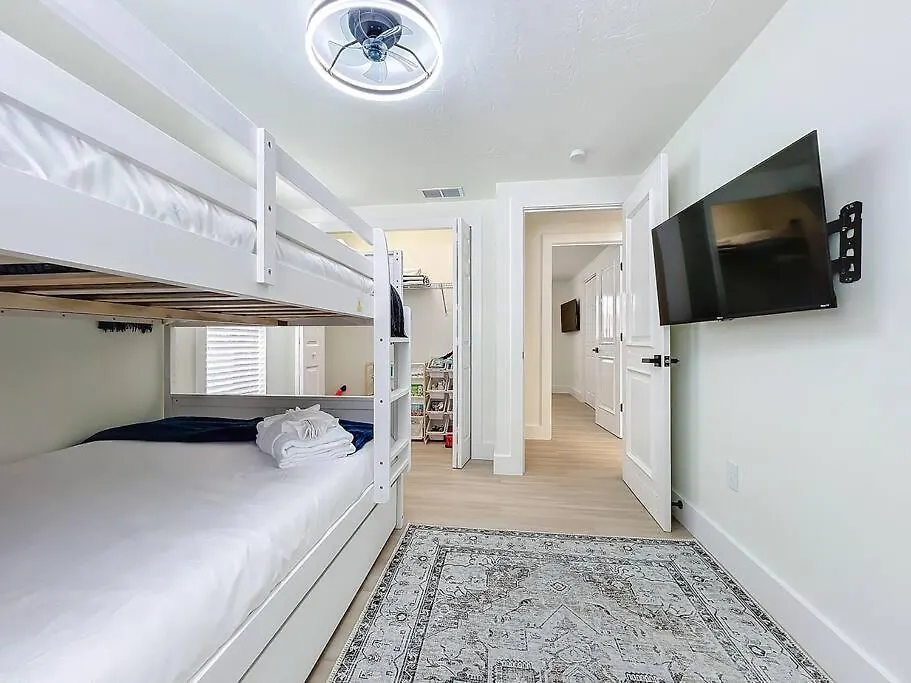 Holiday home Poolside Paradise Near Siesta Key *