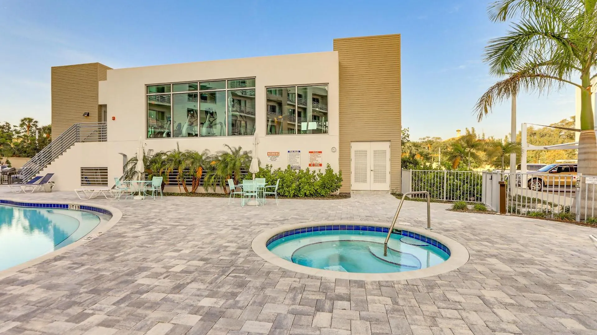 Chic With Balcony 2 Mi To Beaches! Apartment