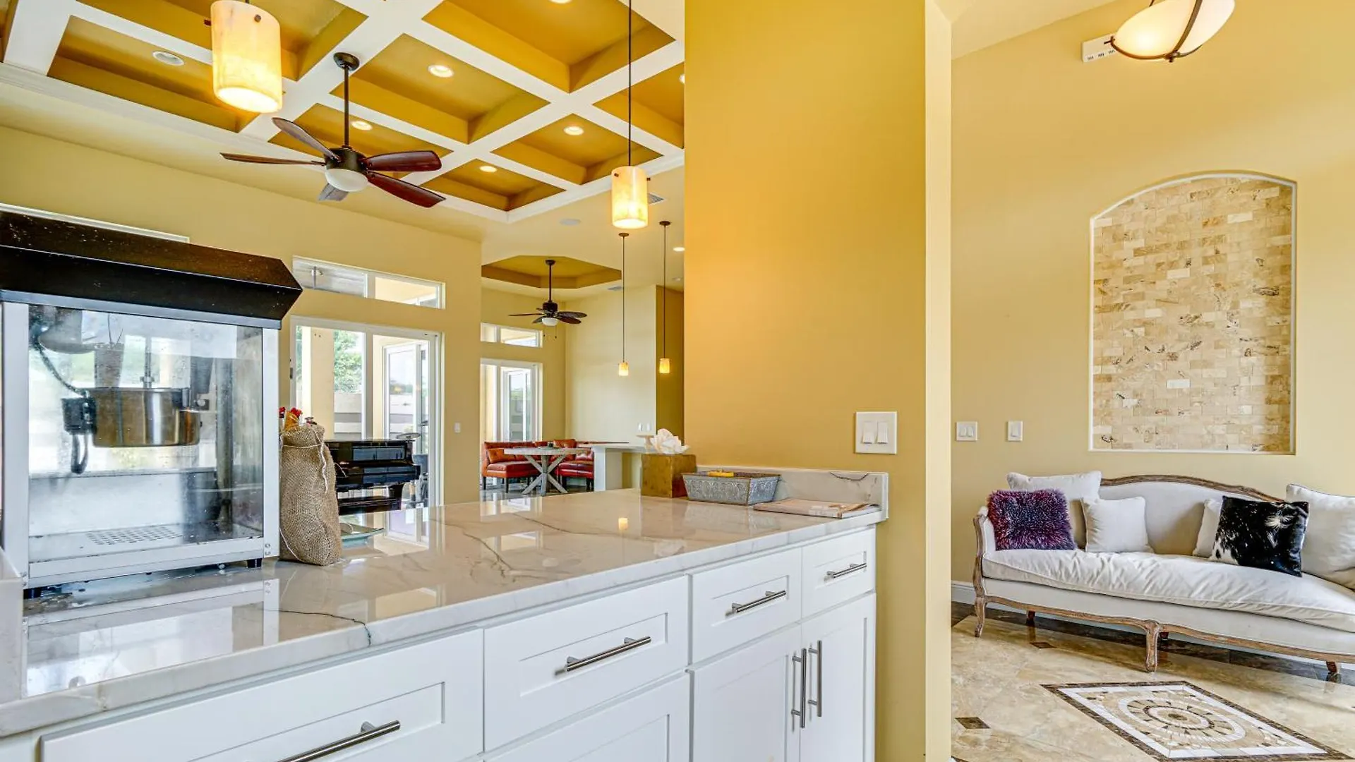 Sunny Oasis Swim, Golf, Shop And More! Holiday home Sarasota