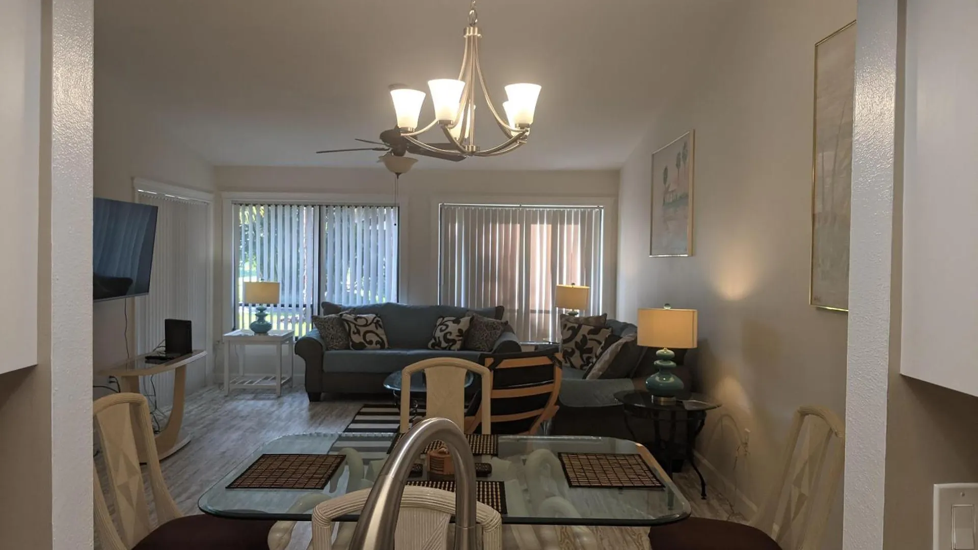 Beautiful 2bedr 2bathr With Pool And Jacuzzi, Close To Siesta Key *
