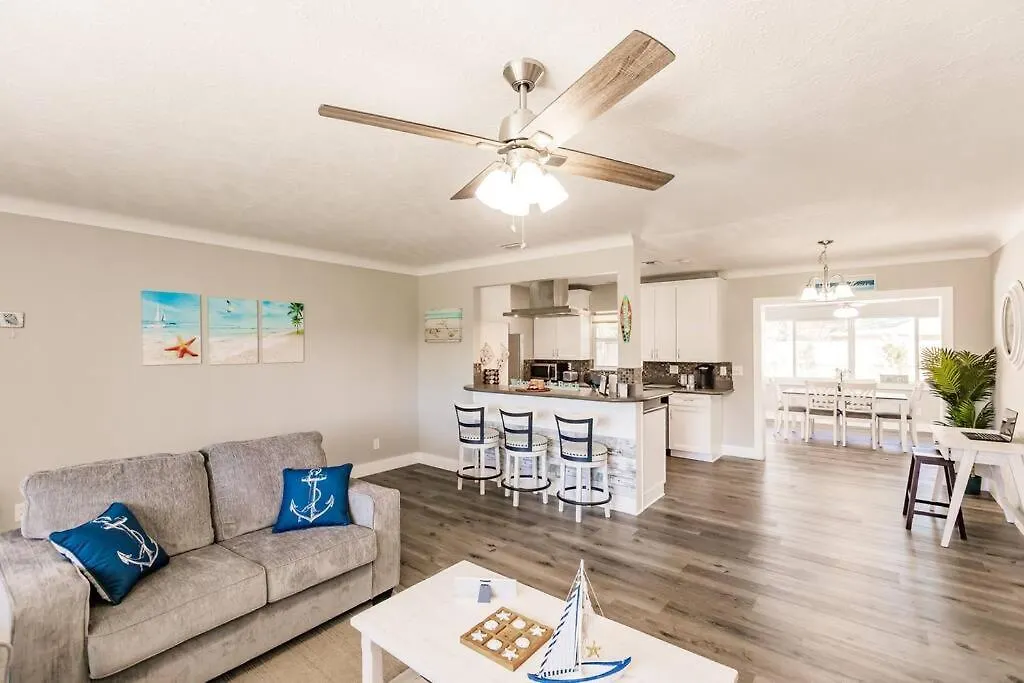 Siesta Key Private Retreat -screened Pool Haven Holiday home *