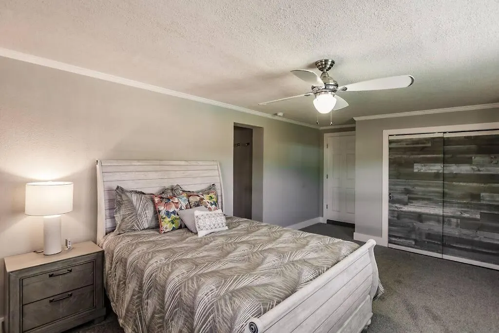 Siesta Key Private Retreat -screened Pool Haven Holiday home Sarasota