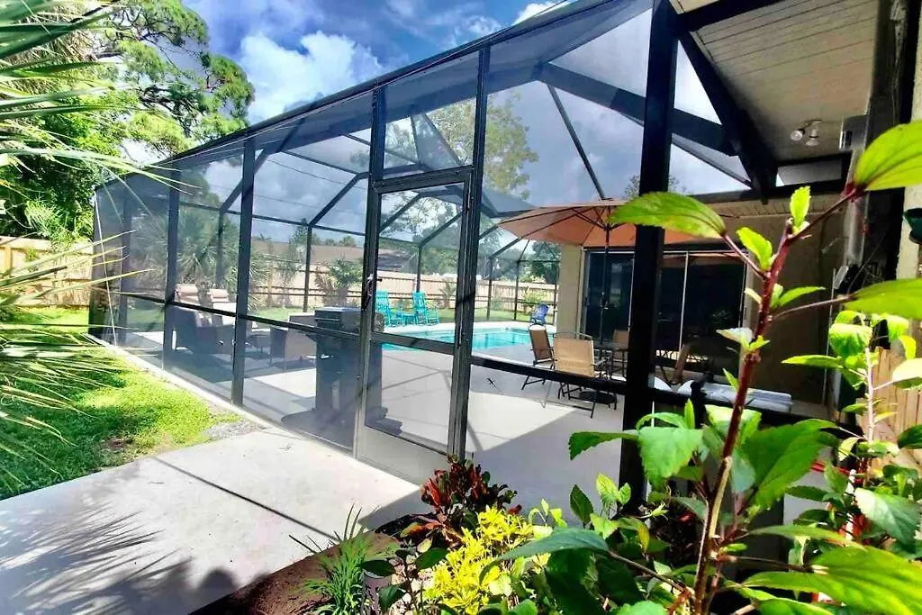 Siesta Key Private Retreat -screened Pool Haven Sarasota