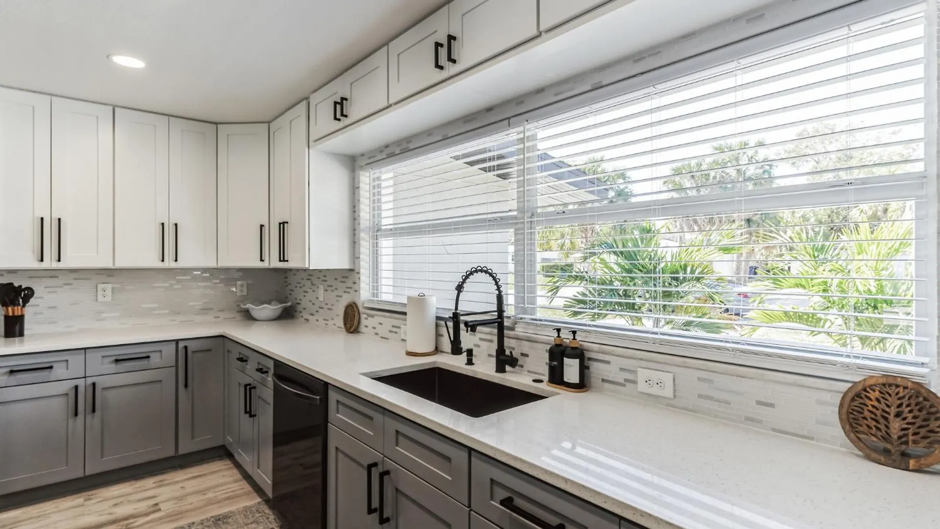 Holiday home Coastal Comfort Getaway In The Heart Of Srq *
