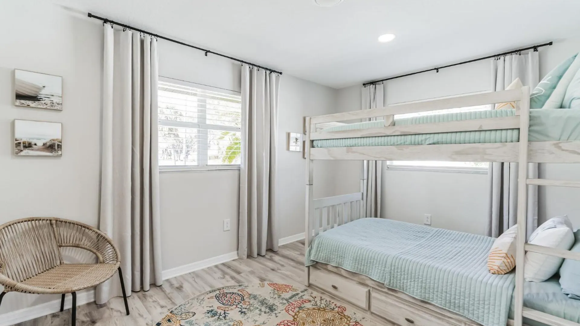Holiday home Coastal Comfort Getaway In The Heart Of Srq *