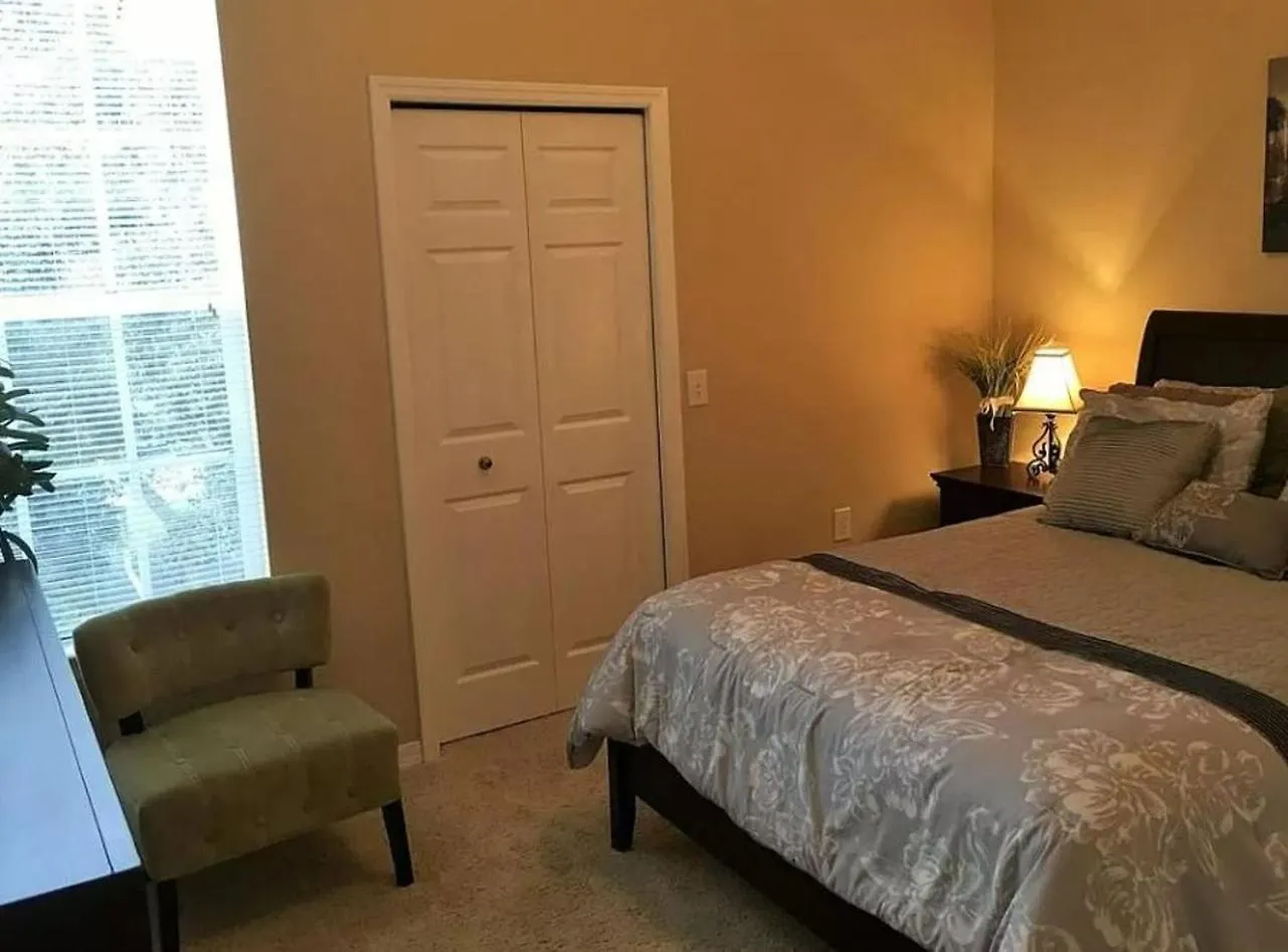 Gated Community On Palmer Ranch Holiday home