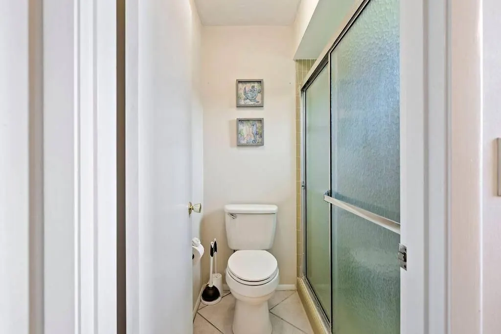 Holiday home Sunny With Lanai And Garage, Only 4 Miles From Siesta Key