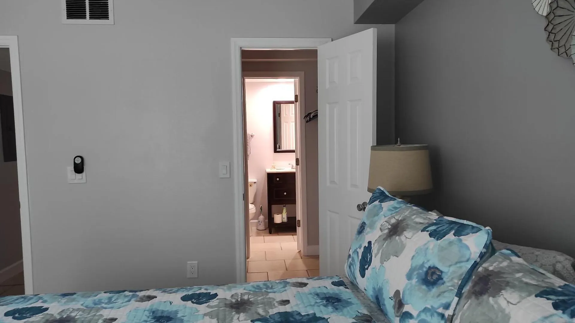 Apartment 2br/2ba Sienna Park