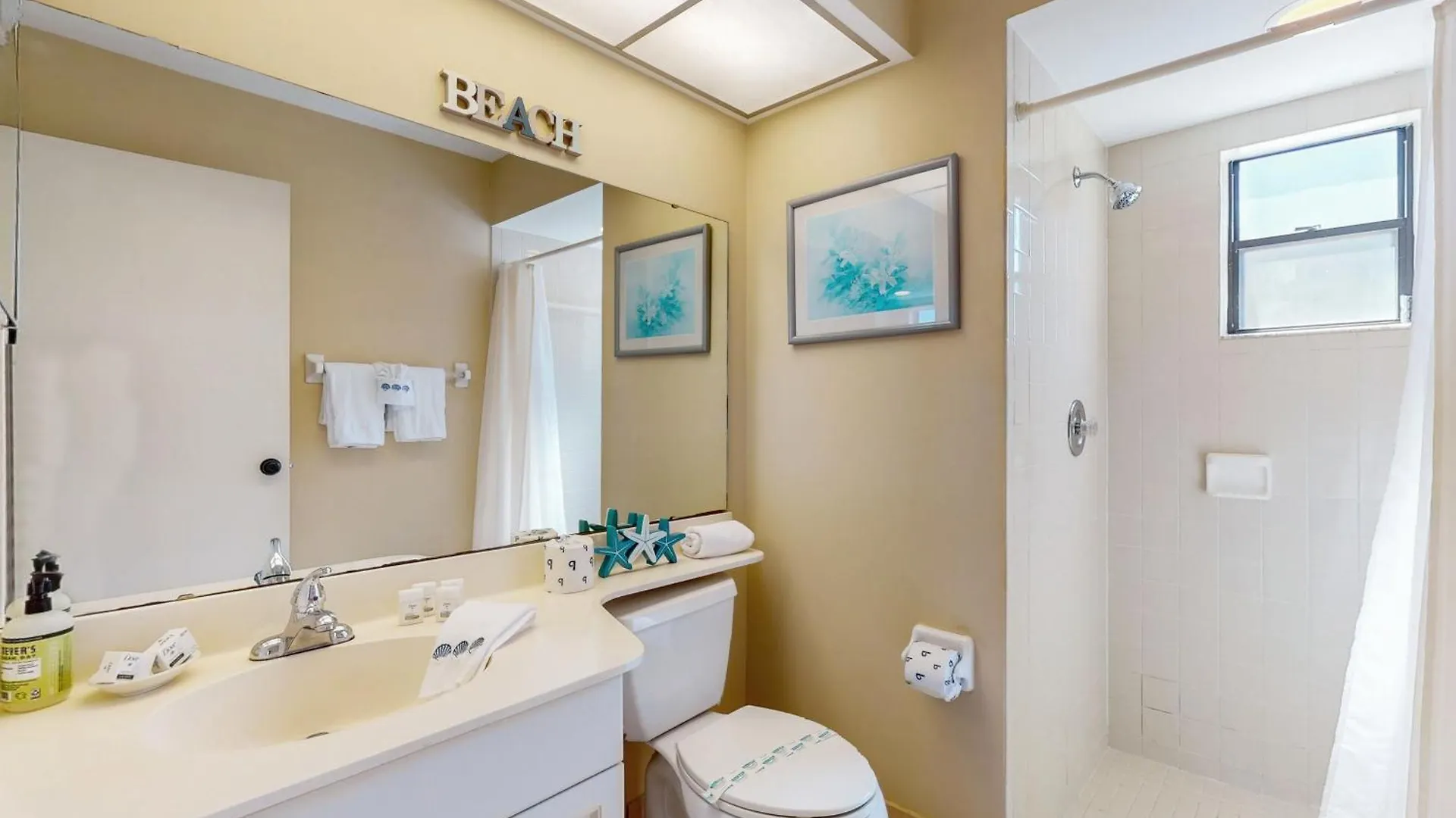 Village Des Pins - Pinetree #207 Sarasota