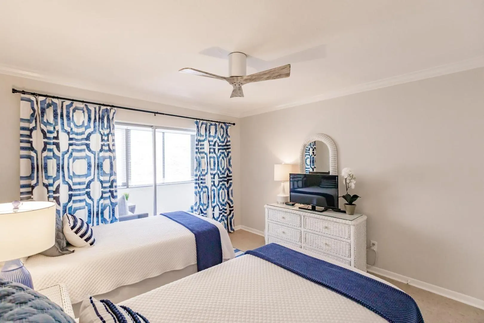 Holiday home 1055-206 High-rise Luxury 75 Yards From The Shore Sarasota