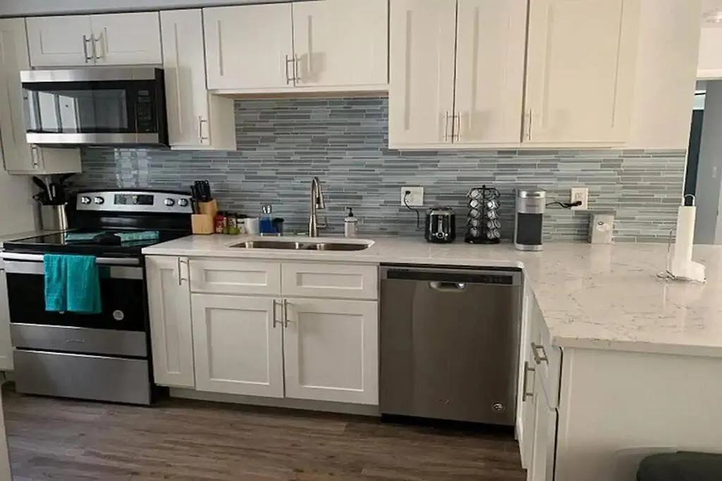 Holiday home Fenced In With Jacuzzi Close To Siesta Key Bridge! *