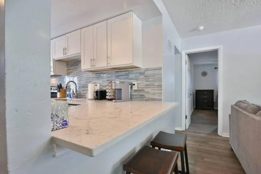 Holiday home Fenced In With Jacuzzi Close To Siesta Key Bridge! *