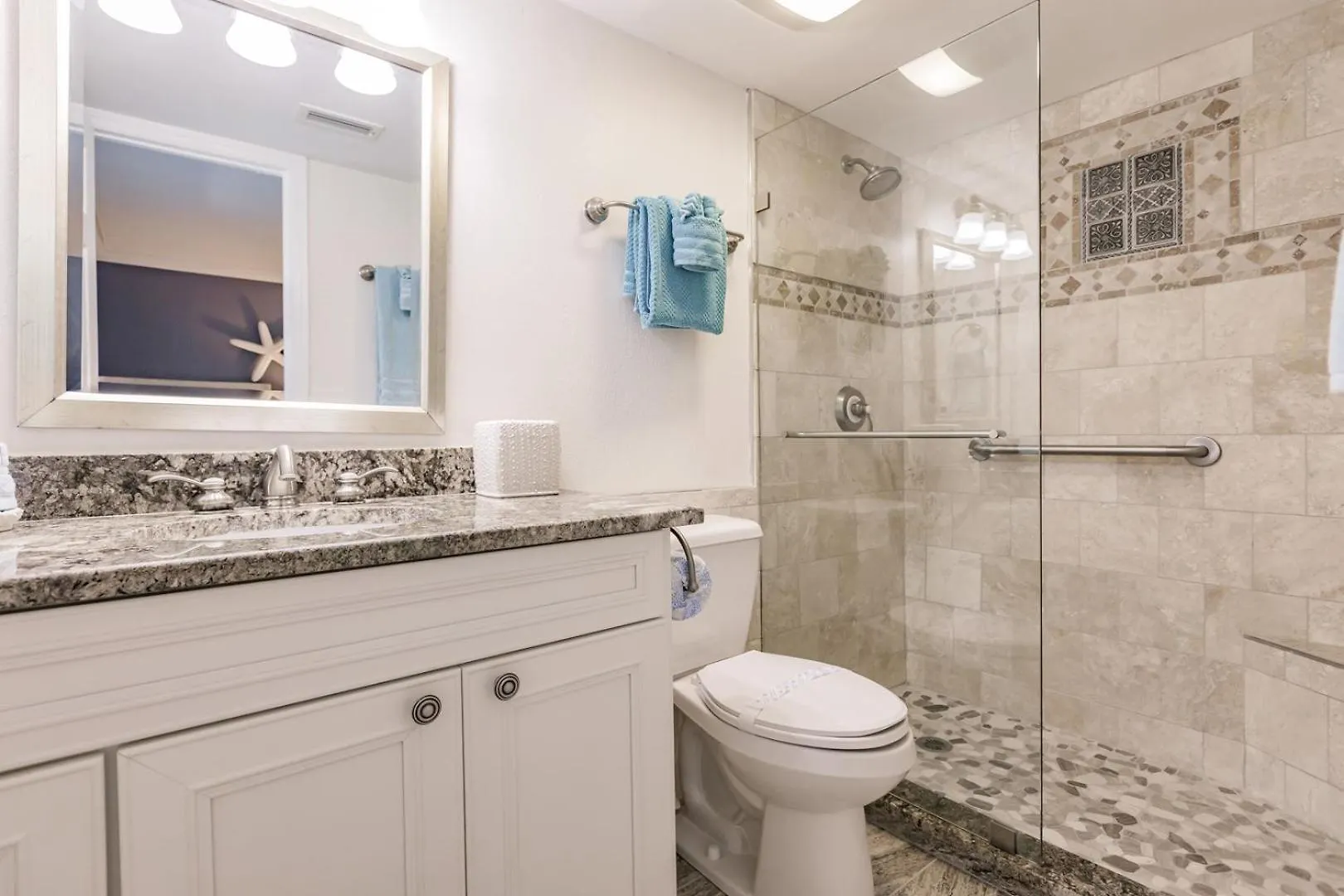 1055-805 8th Floor With Abundant Light Holiday home
