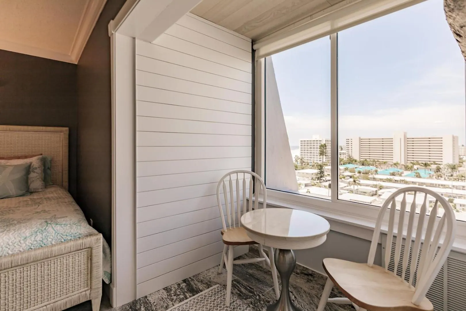 Holiday home 1055-805 8th Floor With Abundant Light *