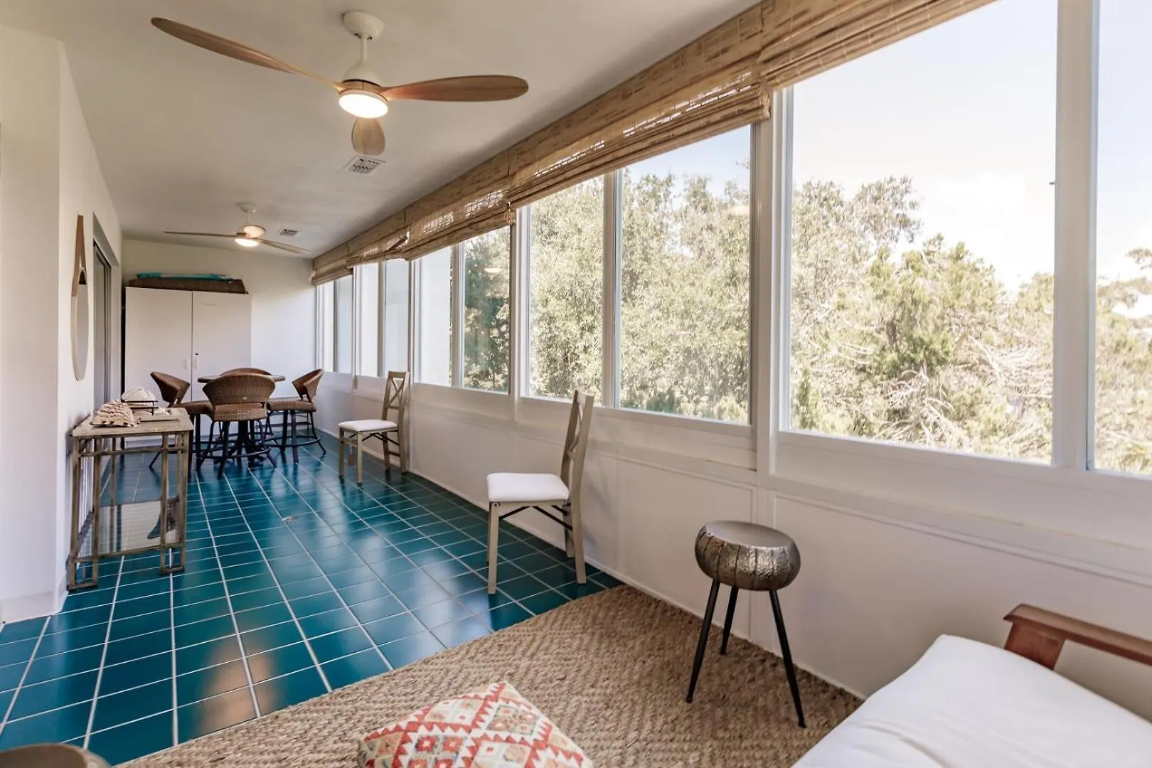 1200-303 Bay-side Garden Views Await Holiday home Sarasota