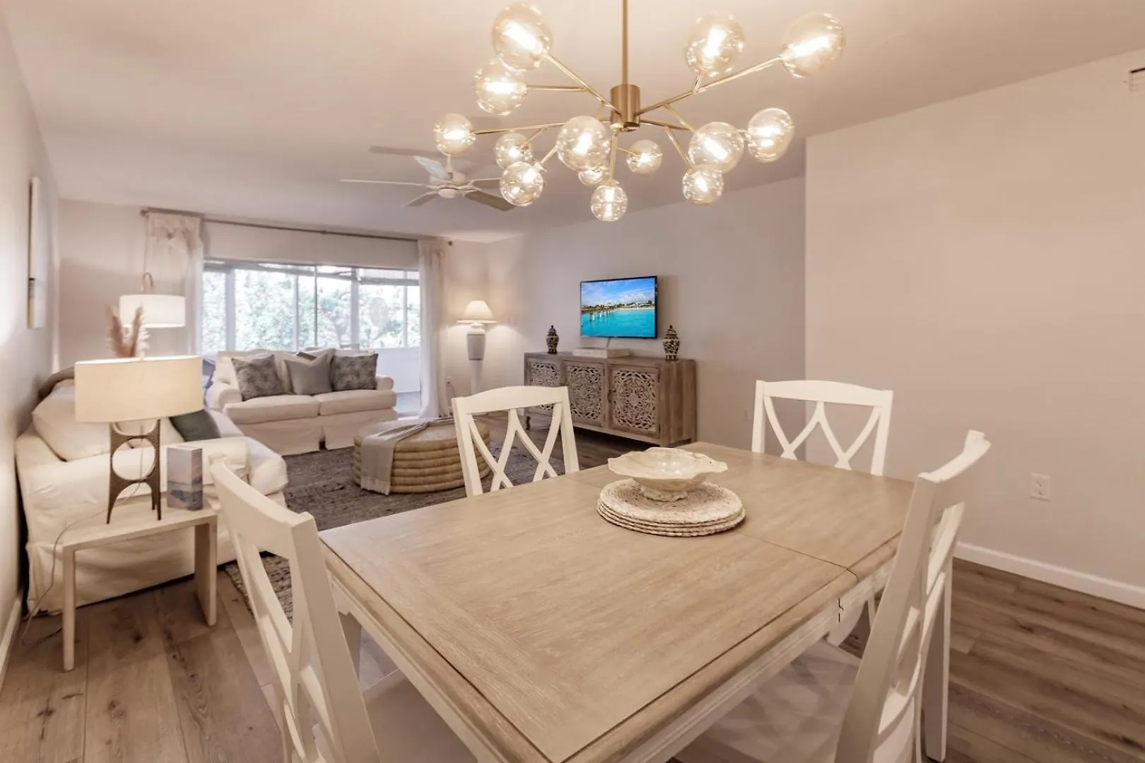 1200-303 Bay-side Garden Views Await Holiday home Sarasota