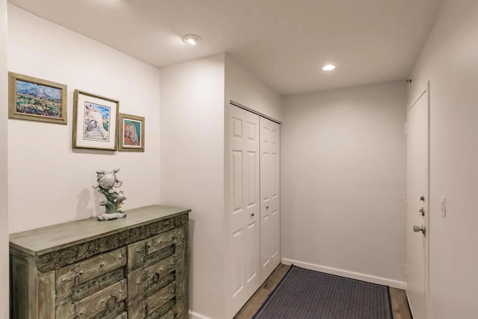 1200-303 Bay-side Garden Views Await *