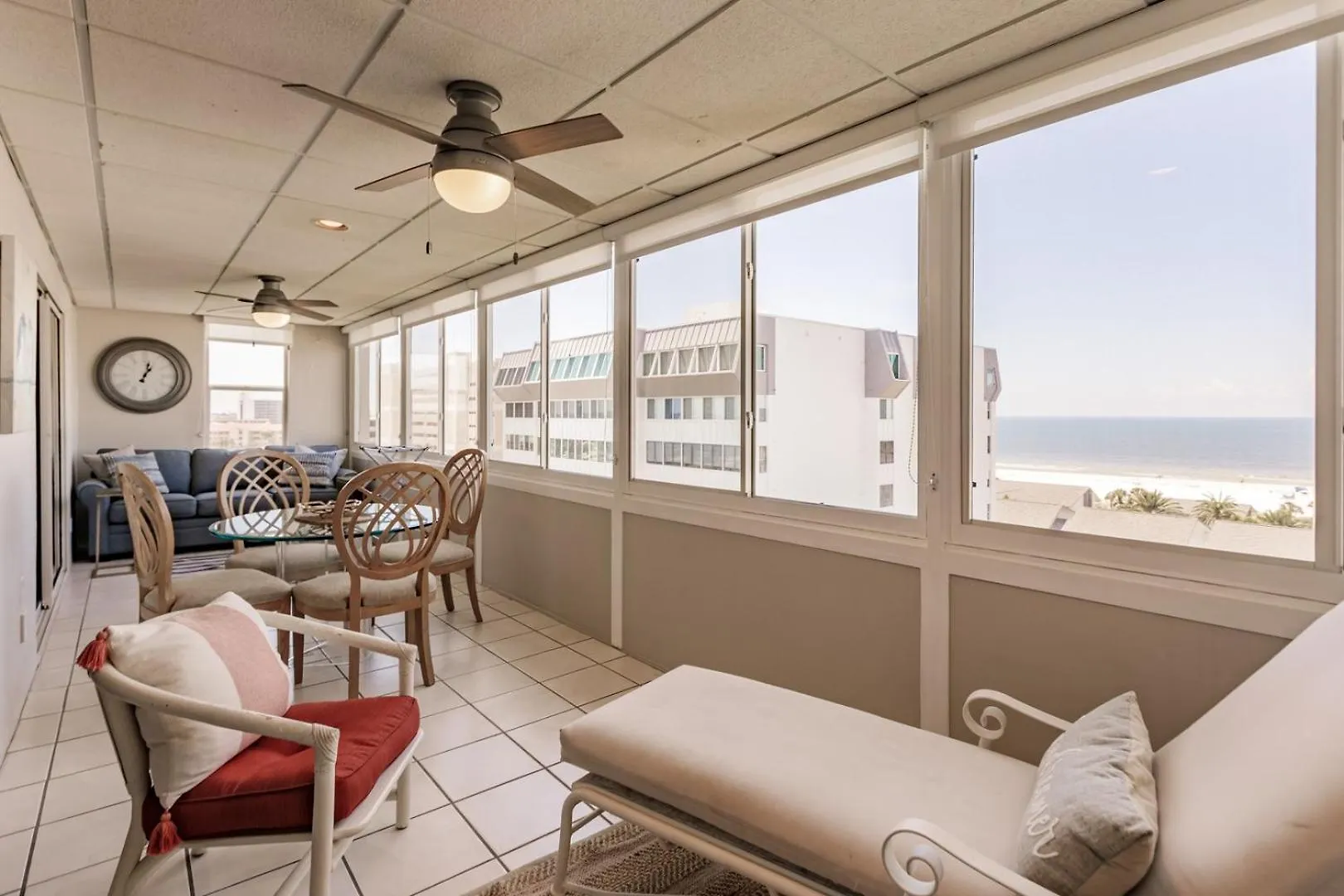 1080-705 Elevated View Living Holiday home Sarasota