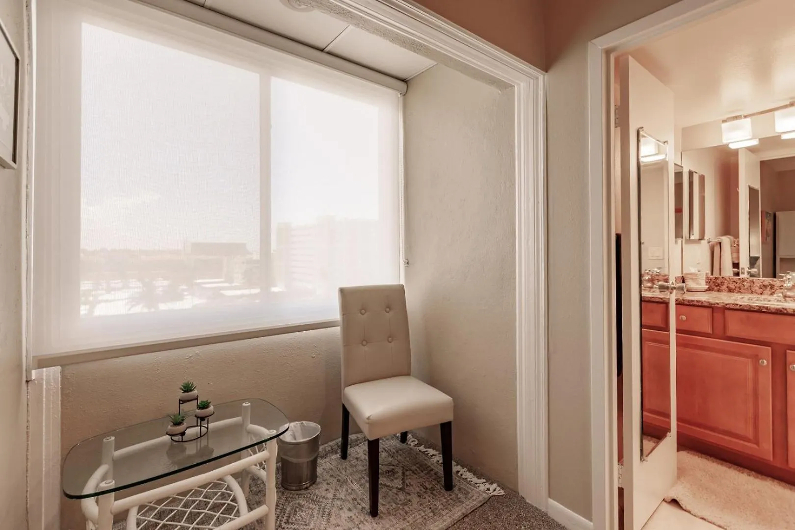 1080-705 Elevated View Living Holiday home