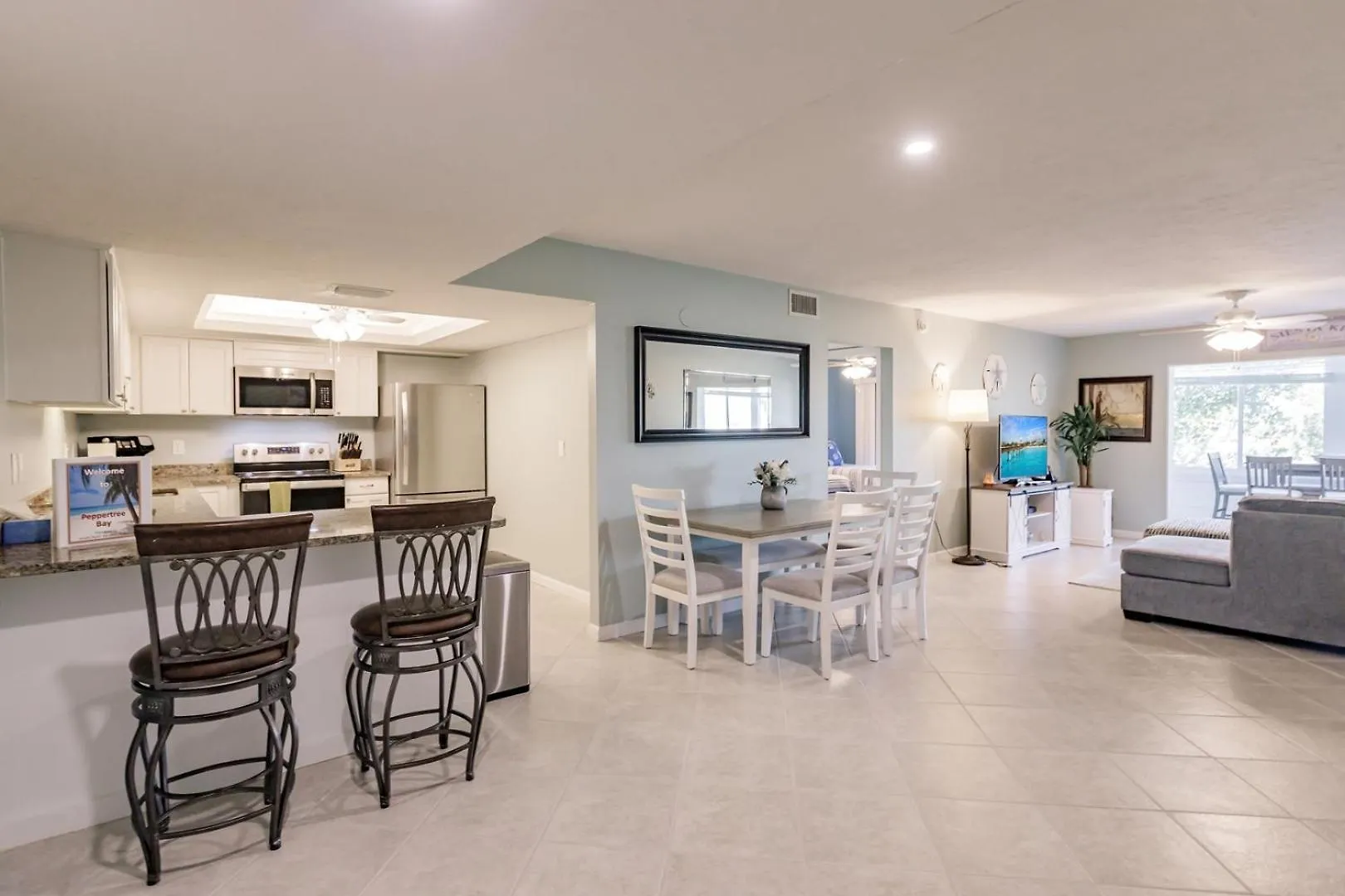 1200-402 Experience Serenity Steps From The Water Sarasota