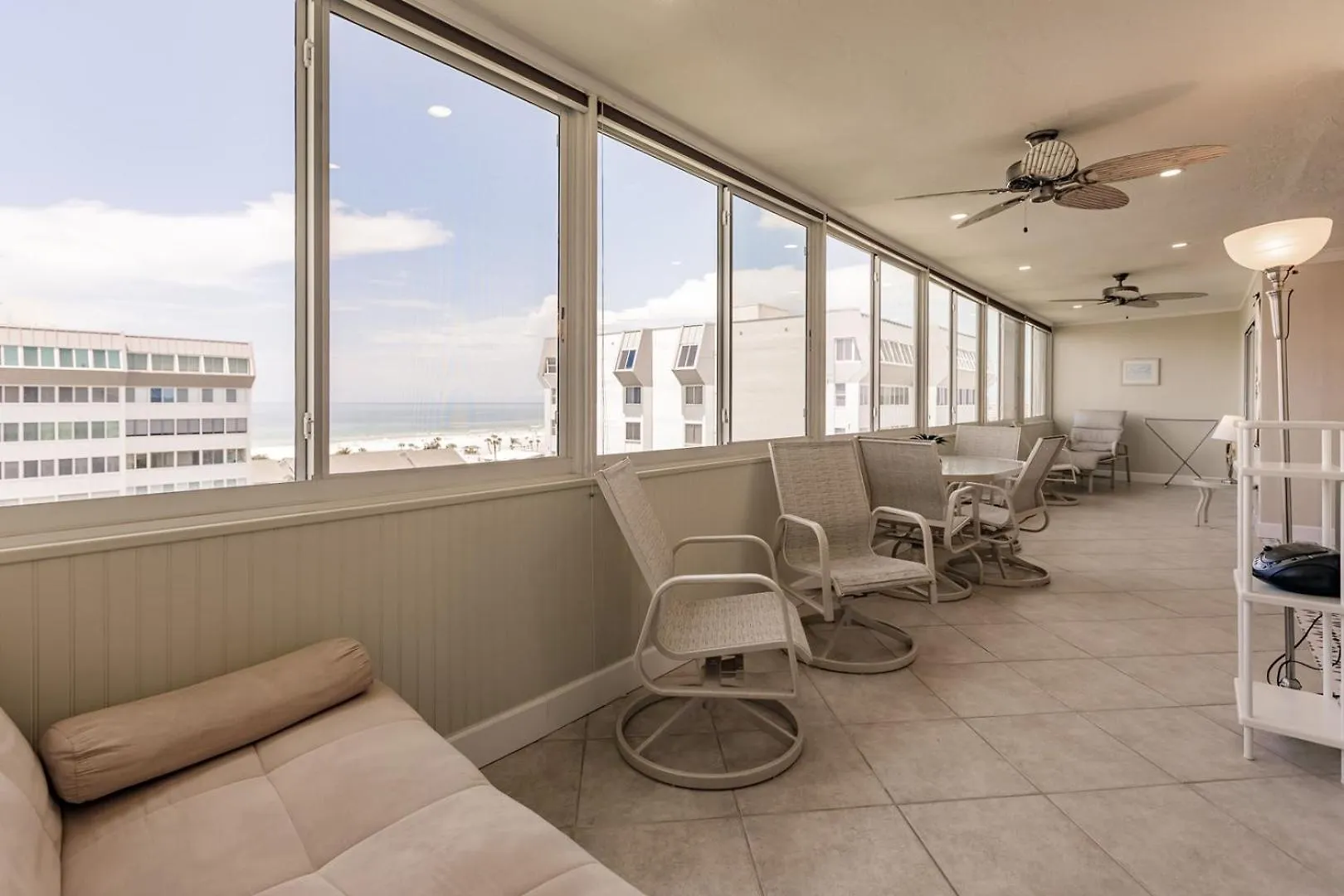 1125-702 Embrace Stunning Views * Sarasota